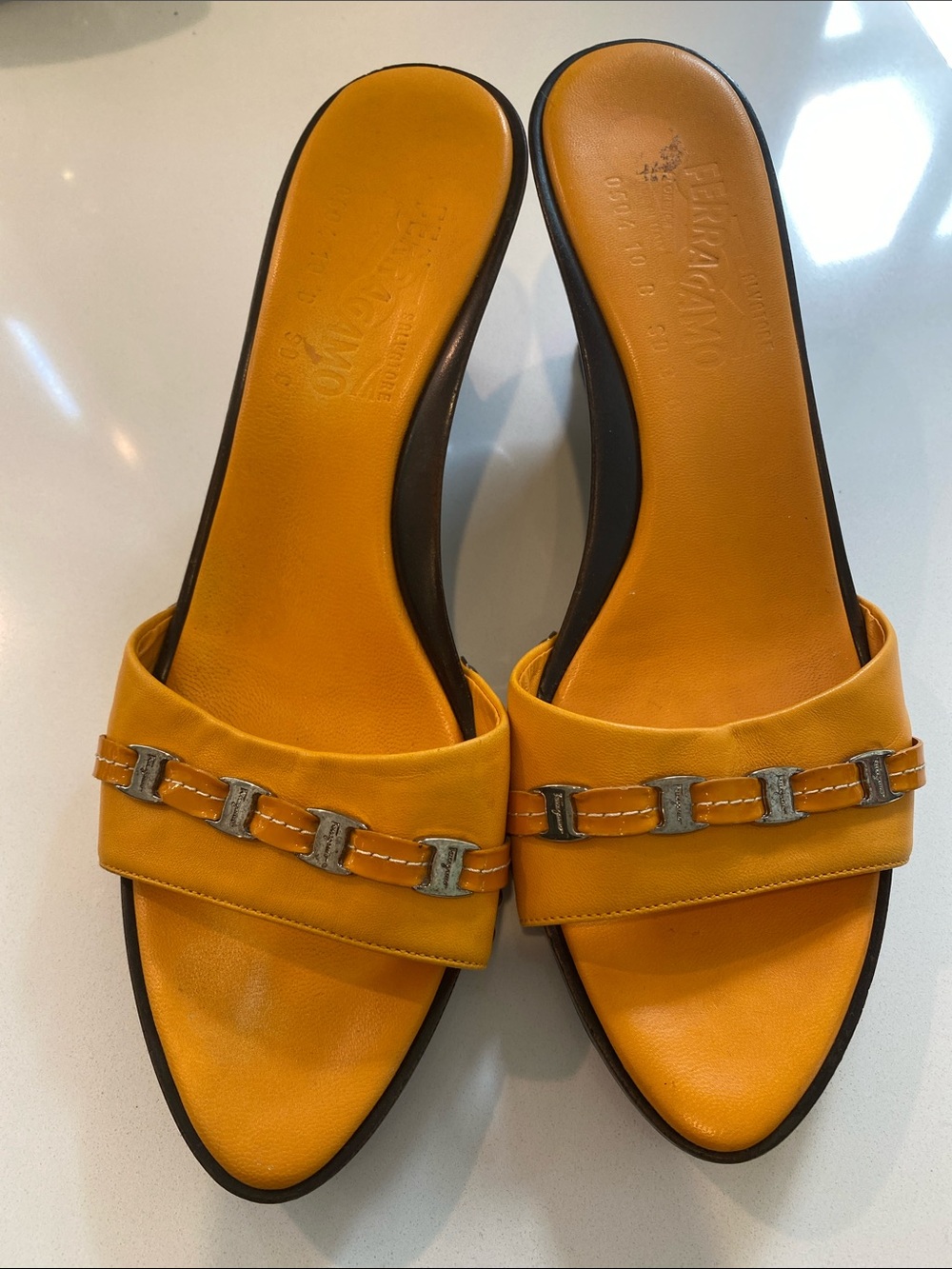 Salvatore Ferragamo Orange Leather Chain-Trim Slide Mules